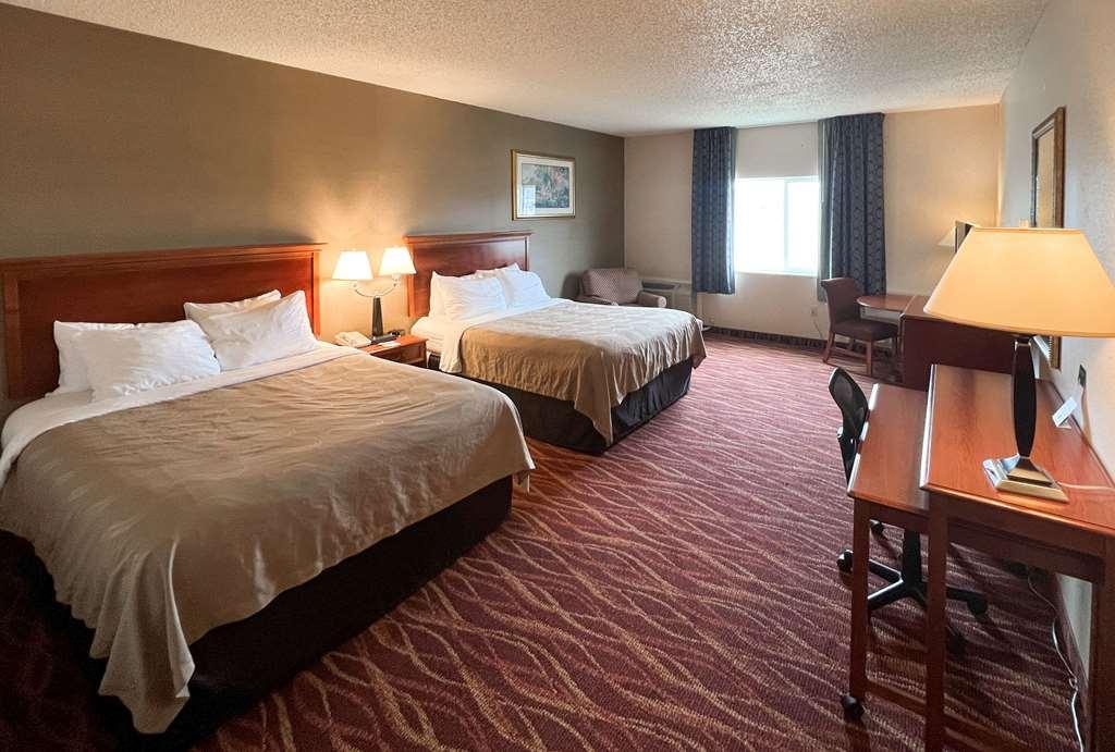 Quality Inn & Suites Grants - I-40 Room photo